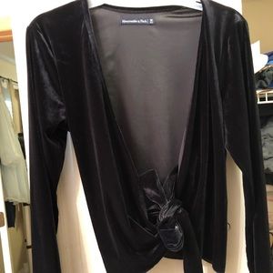 Sexy Abercrombie & Fitch Velvet Wrap top